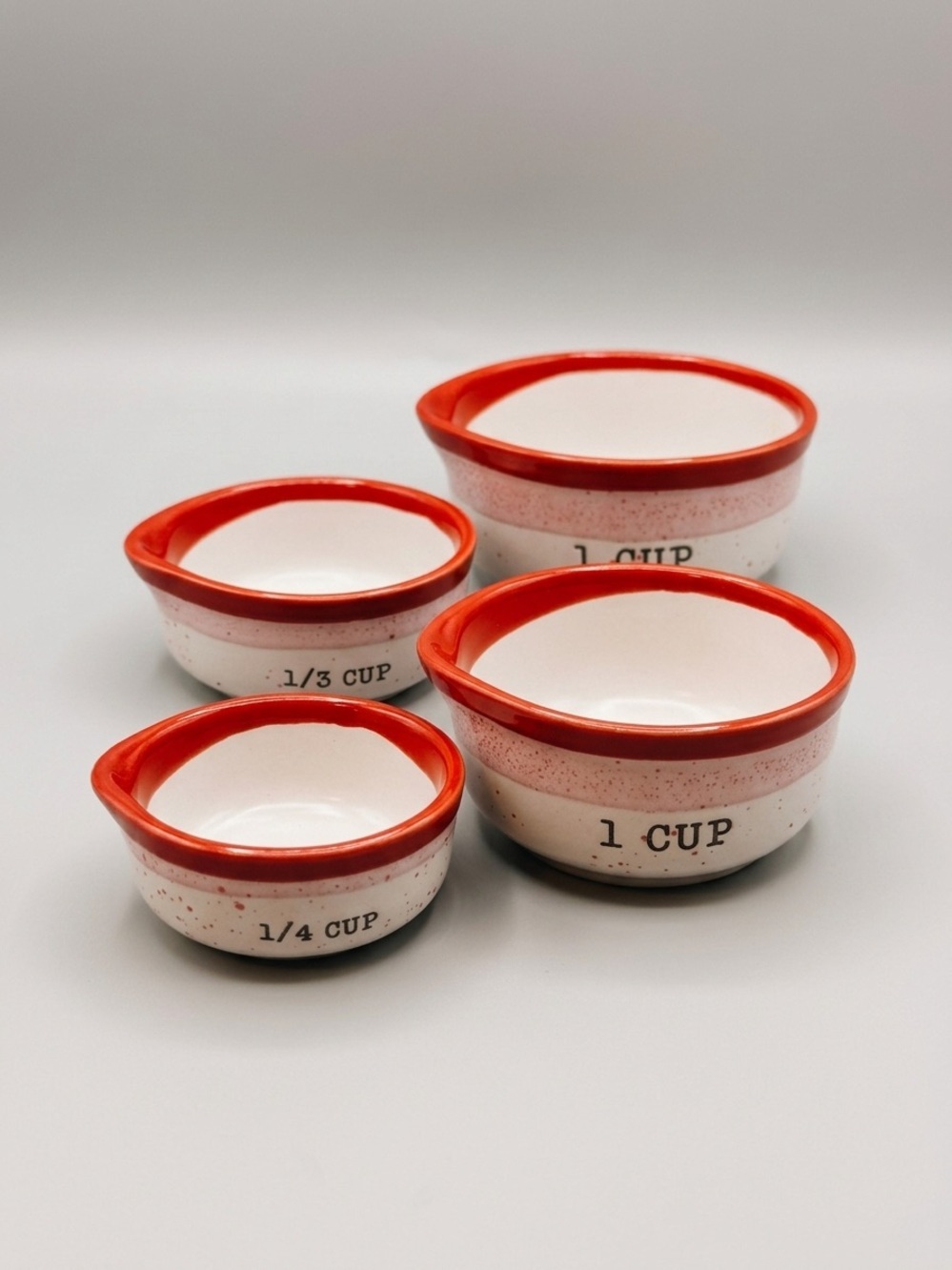 Peppermint & Pine Vintage Style Ceramic Measuring Cup Set Red Rim Pink Speckle